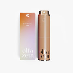Étui de poche 'Modern' Olfazeta by Chogan beige nude à capuchon doré et son coffret dégradé orangé sur fond gris clair