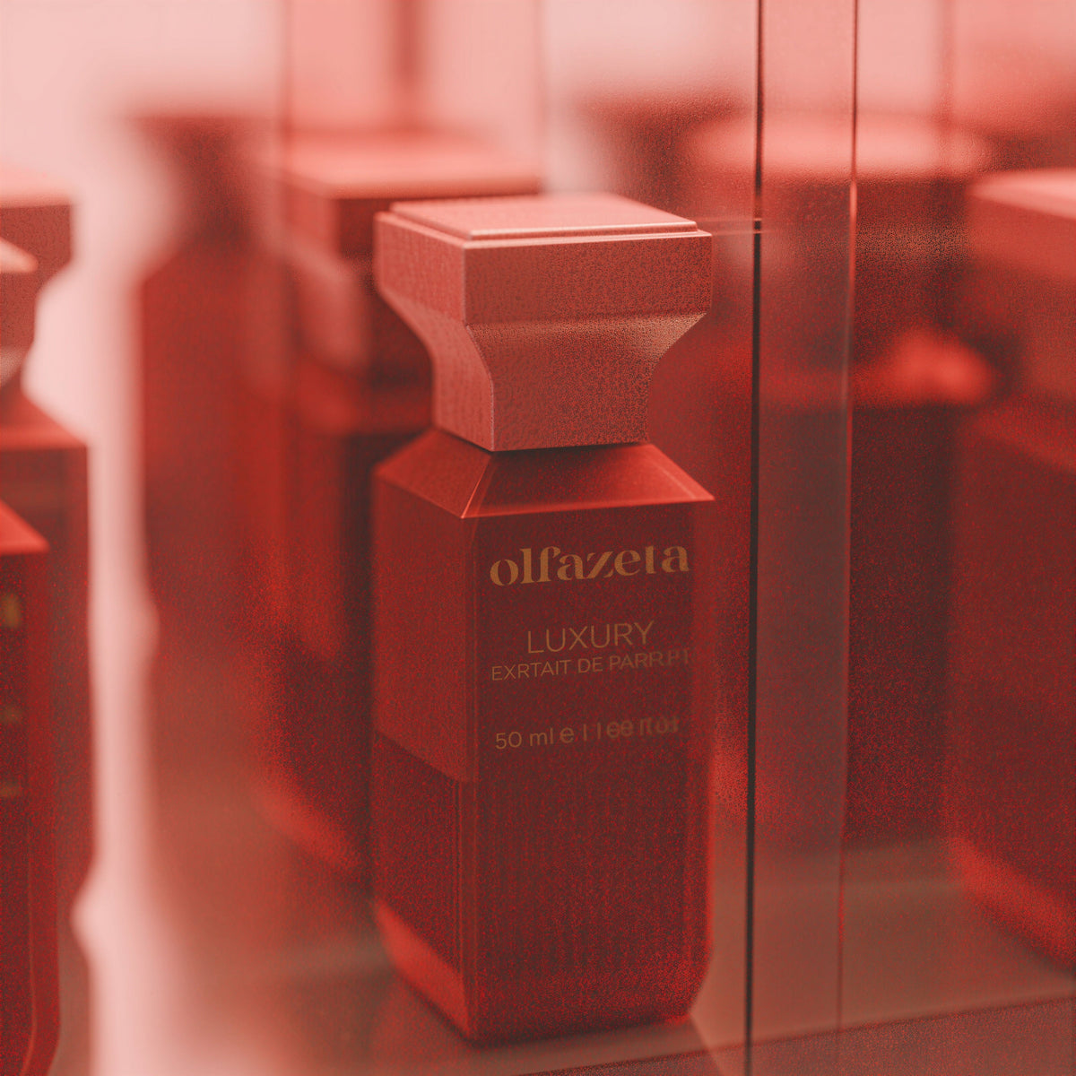 Crvena bočica Olfazeta by Chogan Luxury N°146, Extrait de Parfum 50 ml u krupnom planu u prigušenom crvenom ugođaju